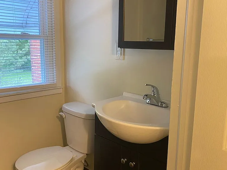 379 Rosemont Ave — Photo 10