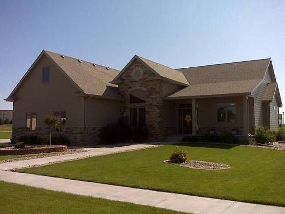 2nd image of 3206 Fisherman Ln