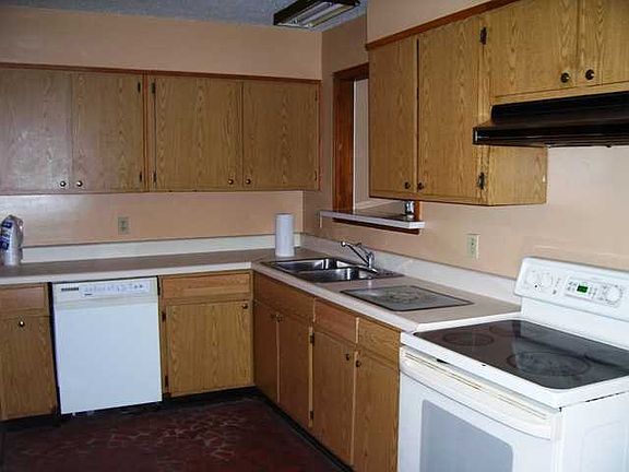 5th image of 1597 Town And Country Dr