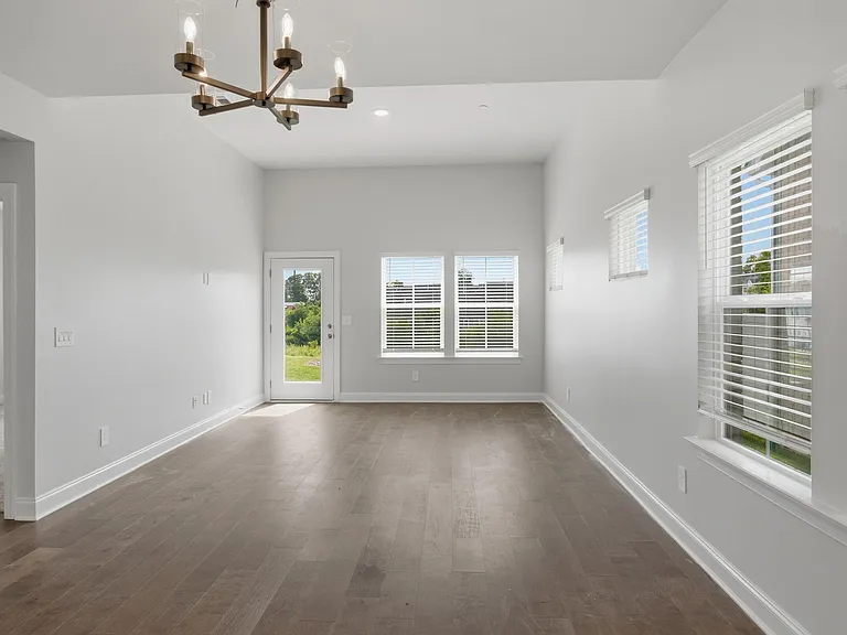 204 Douglas Bend Rd #1806 — Photo 10