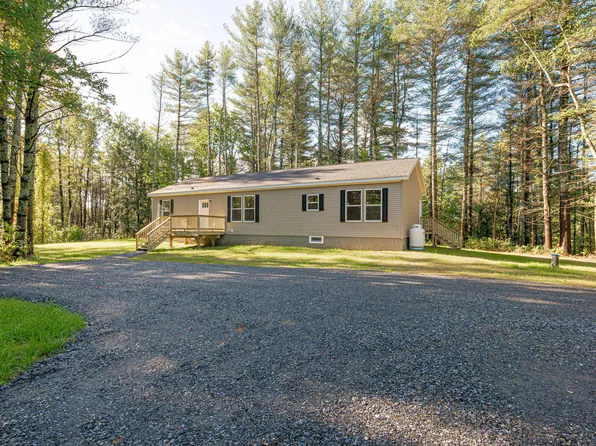 537 Clinton Avenue, Winslow, ME 04901