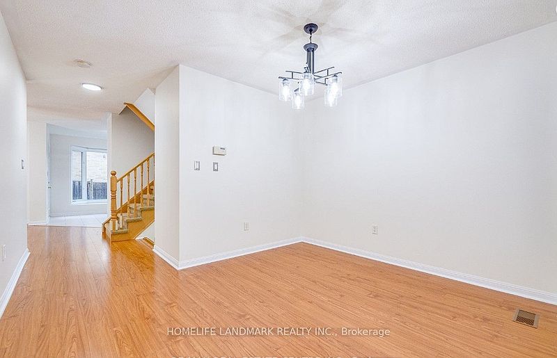Oakville Townhouse for rent - 3 Bedrooms — photo 4