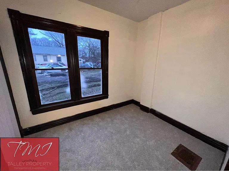 14809 Pepper Ave — Photo 5