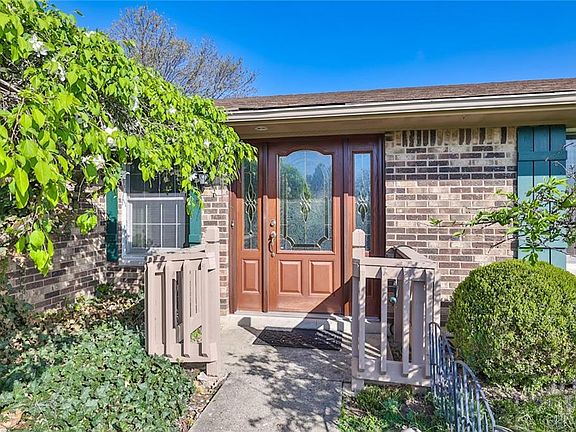 3rd image of 2709 Hutchins Ct