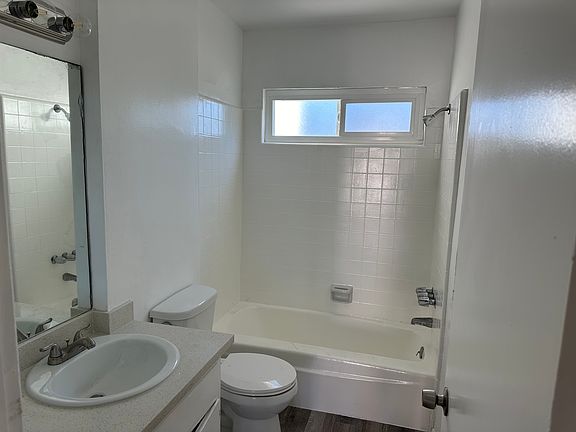 2nd image of 8625 Forbes Ave APT 9