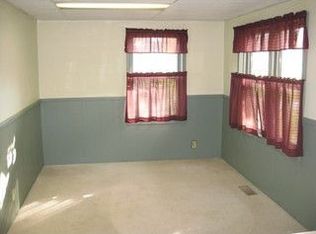 519 E Arnold St, Bluffton, IN 46714