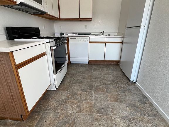 5th image of 195 Lois Ln #31