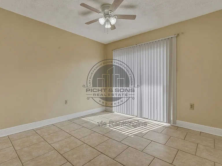 Capitol Village — Photo 17