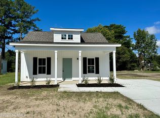 411 S Sycamore St, Fremont, NC 27830