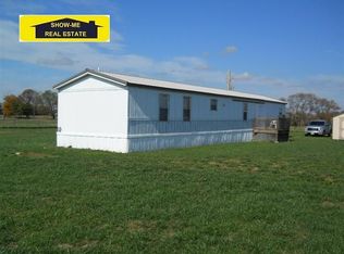 11978 Holiday Ln, Neosho, MO 64850