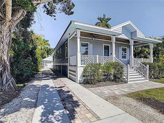 4th image of 330 W McKenzie St