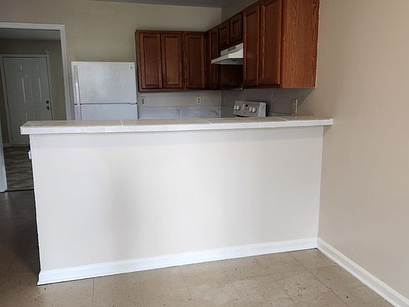 2nd image of 1702 Terrace Ave