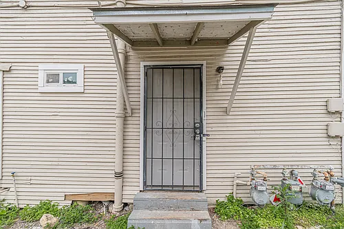 2407 S New Braunfels Ave #3 Photo 1