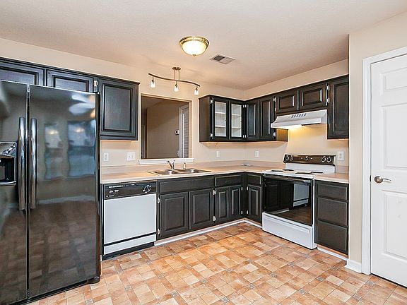 4th image of 3565 Seneca Forest Dr