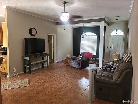 4th image of 3761 Freeman Ct