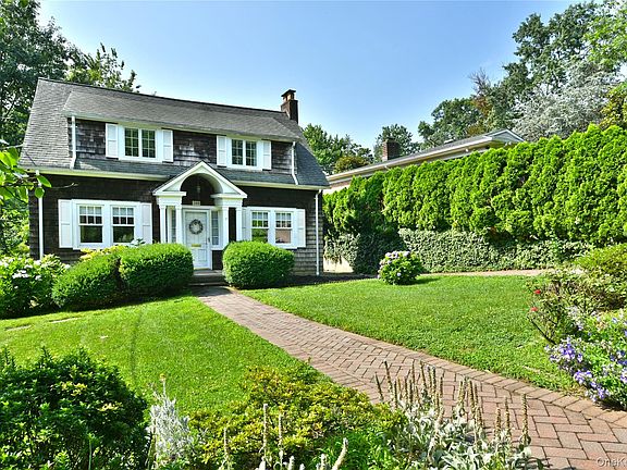 2nd image of 308 38th Road