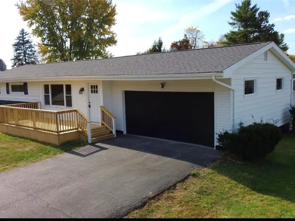 3675 Melon Rd, Zanesville, OH 43701