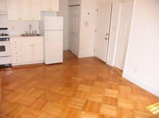 78 7th Ave, New York, NY 10011