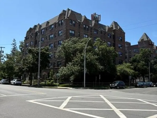 141 Woodmere Boulevard #4B, Woodmere, NY 11598
