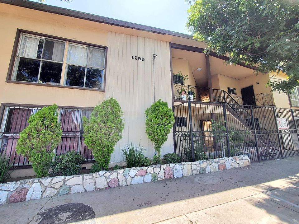 1st image of 1265 N Saint Andrews Pl