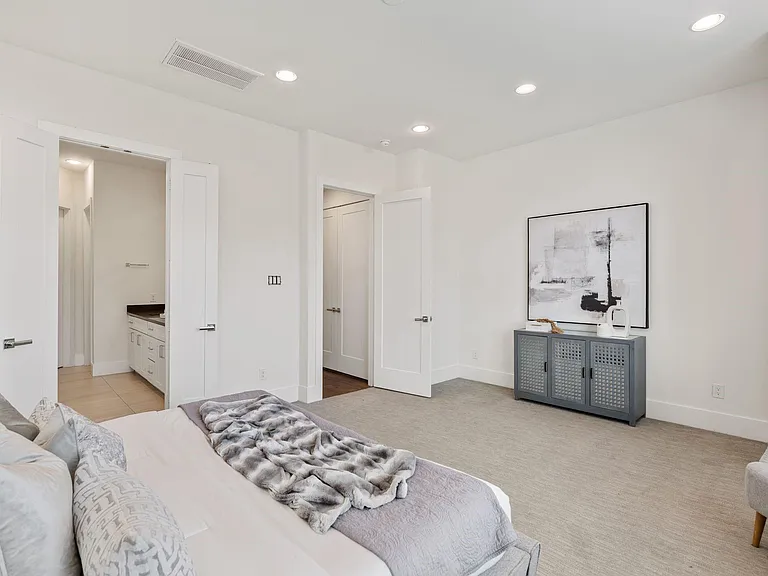 5713 Larkin St #A — Photo 19