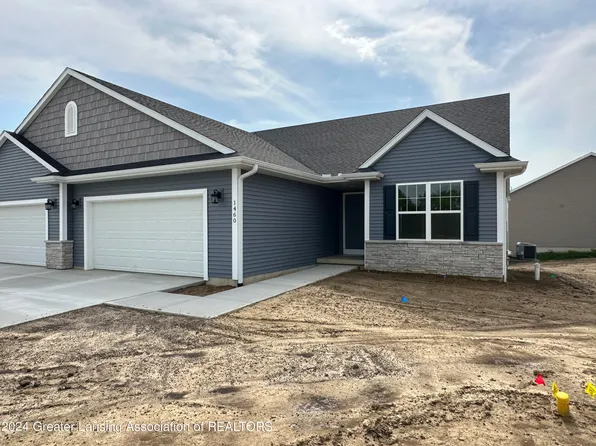 1460 Superior Dr #26, Saint Johns, MI 48879