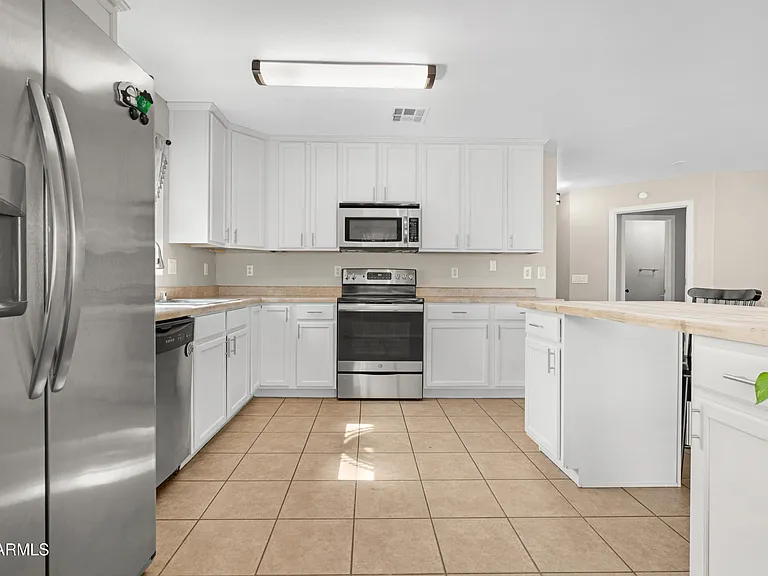 23340 W Cocopah St — Photo 10