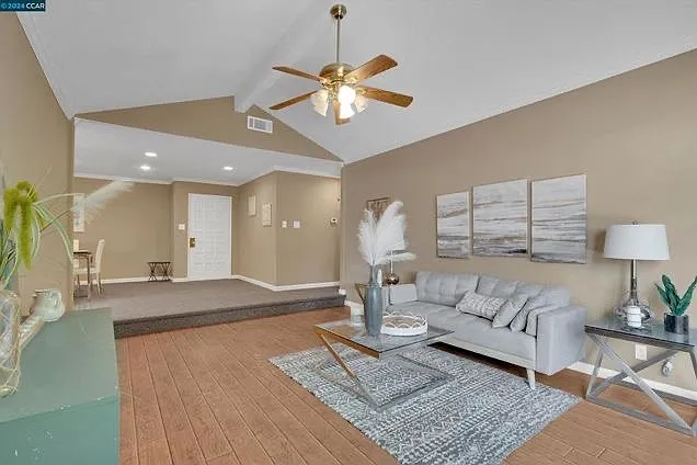 2243 Minaret Dr — Photo 16