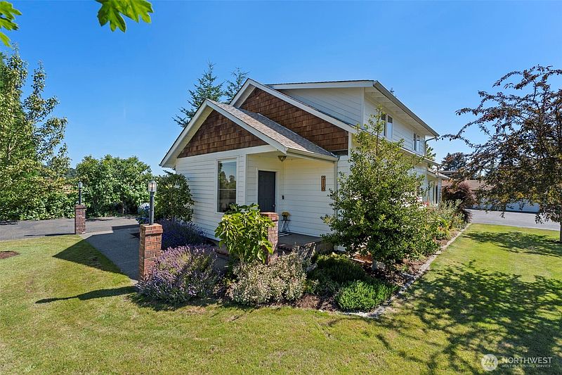 2nd image of 2118 Gallagher Road