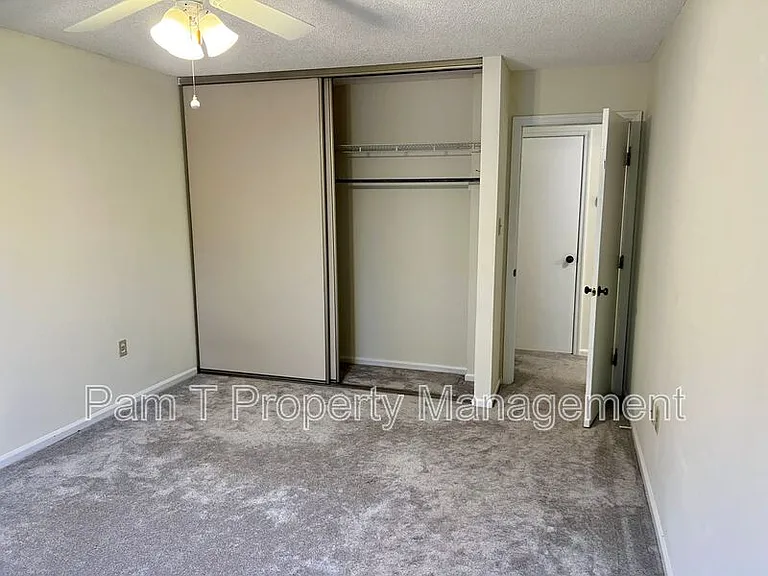128 Fox Chase Rd — Photo 12