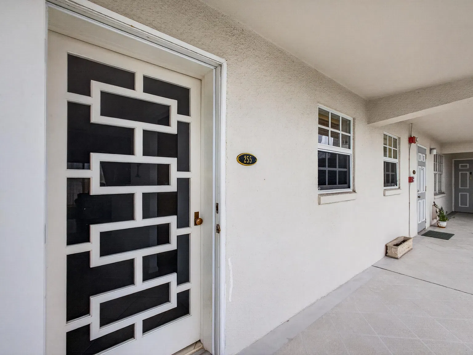 2 bed, 2.0 bath, 1143 sqft, $5,000 — Photo 2