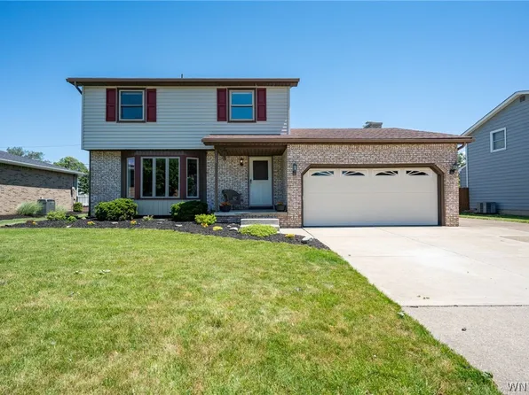 26 Harwood Rd, West Seneca, NY 14224