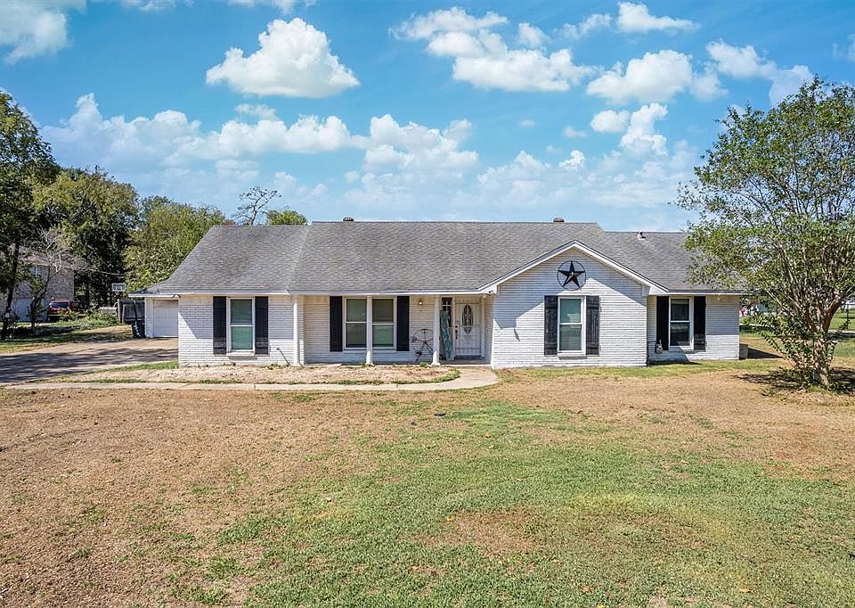 1514 N Main St, Highlands, TX 77562 | MLS #91695011 | Zillow