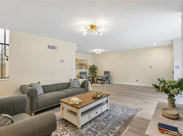8105 Redlands St APT 107, Playa Del Rey, CA 90293