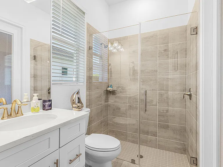 13832 Blue Bay Cir — Photo 18