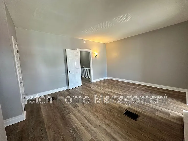 512 Spruce St #2 — Photo 5
