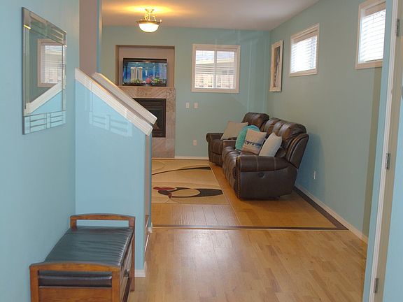 2nd image of 6004 NE 56th St