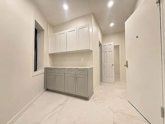 2nd image of 769 4th Ave APT 1L