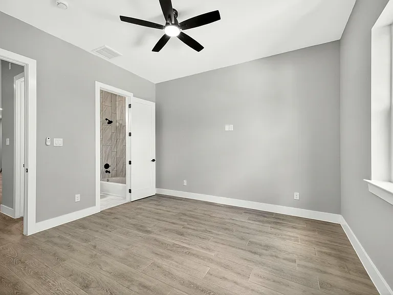 4517 Larch Ln — Photo 42