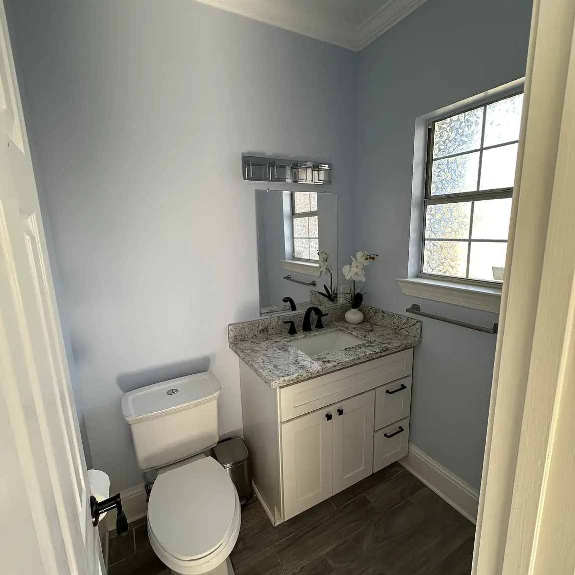 3 bed, 2.5 bath, 2280 sqft, $2,900 — Photo 2