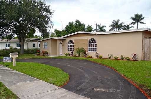 2nd image of 8331 NW 185th Ter