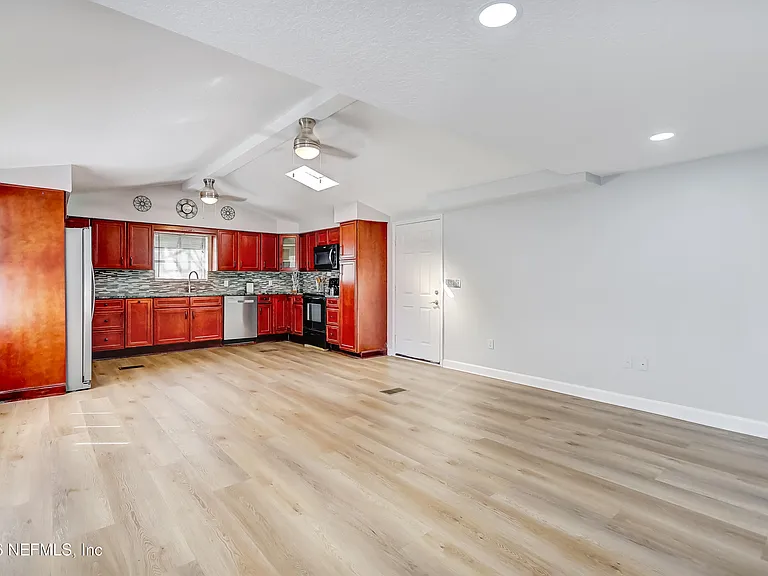 11321 Deep Ln — Photo 4
