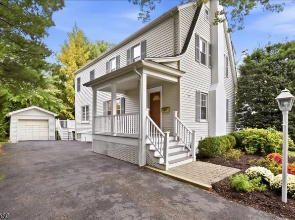 77 Meadowbrook Rd, Millburn Twp., NJ 07078
