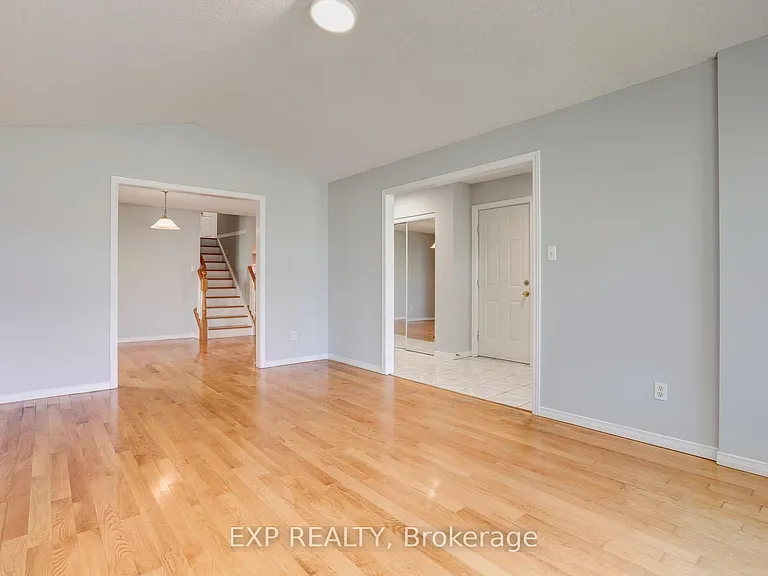 163 Daimler Dr — Photo 8