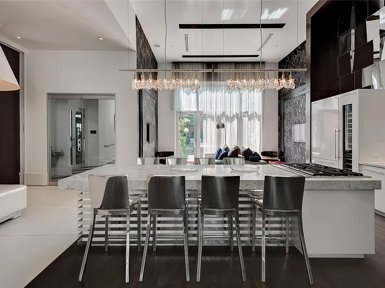 2700 Brazos St #4407 — Photo 17