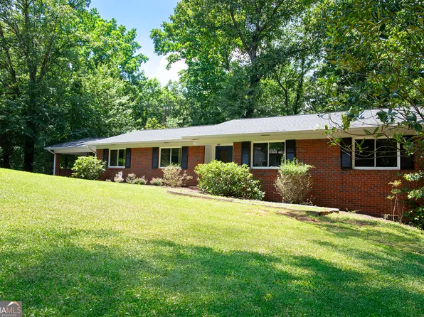 1874 Pine Tree Trl, Gainesville, GA 30501