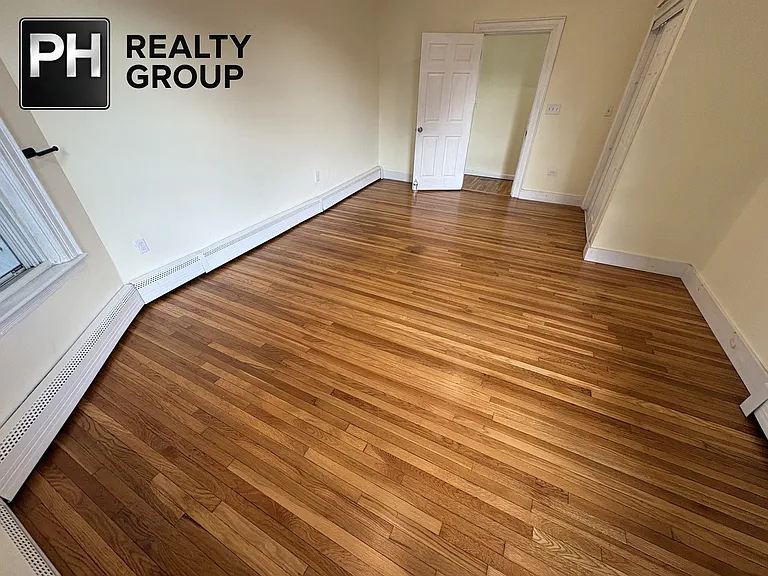 100 Summit Ave #2 — Photo 16