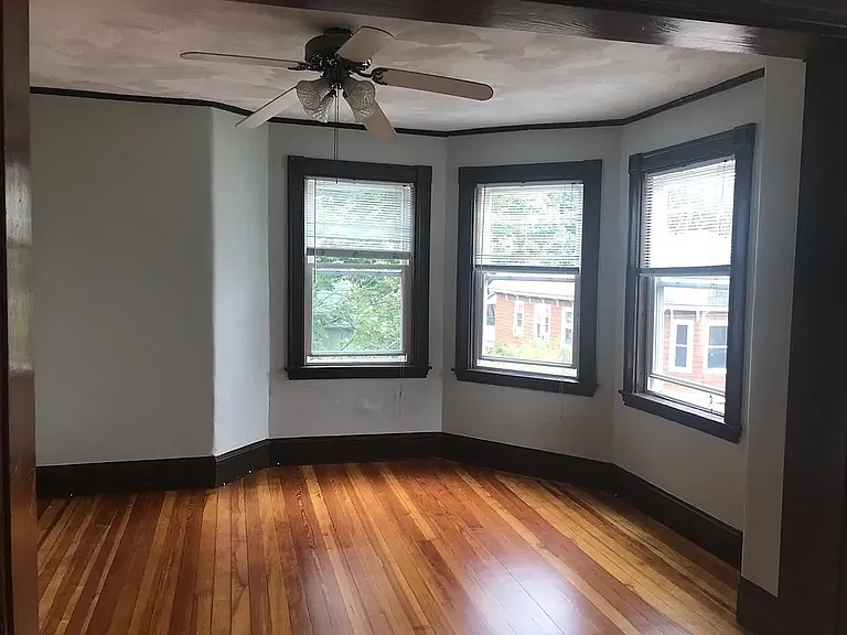 35 Eustis St #1 — Photo 2