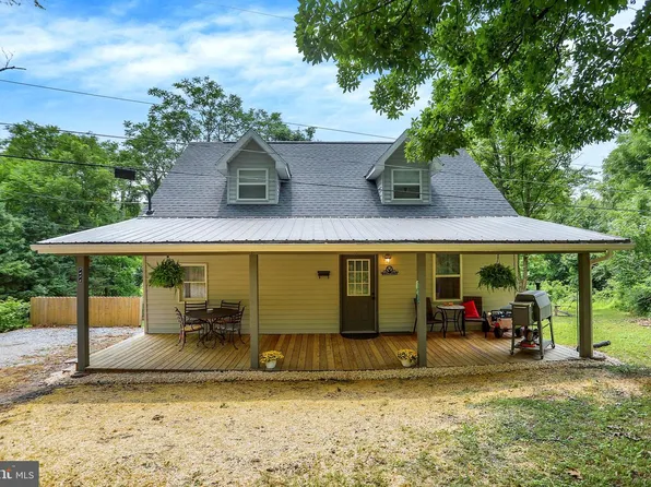 7471 W Appalachian Trl, Harrisburg, PA 17112