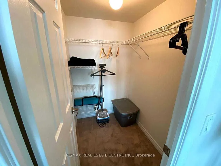19 Grand Trunk Cres #3601 — Photo 8